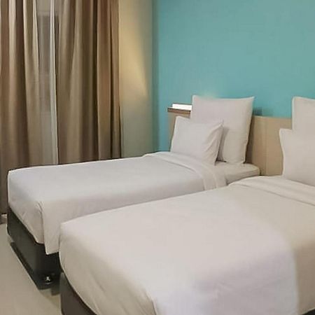 Hotel Mutiara Mitra Reddoorz Padang Sidempuan Экстерьер фото