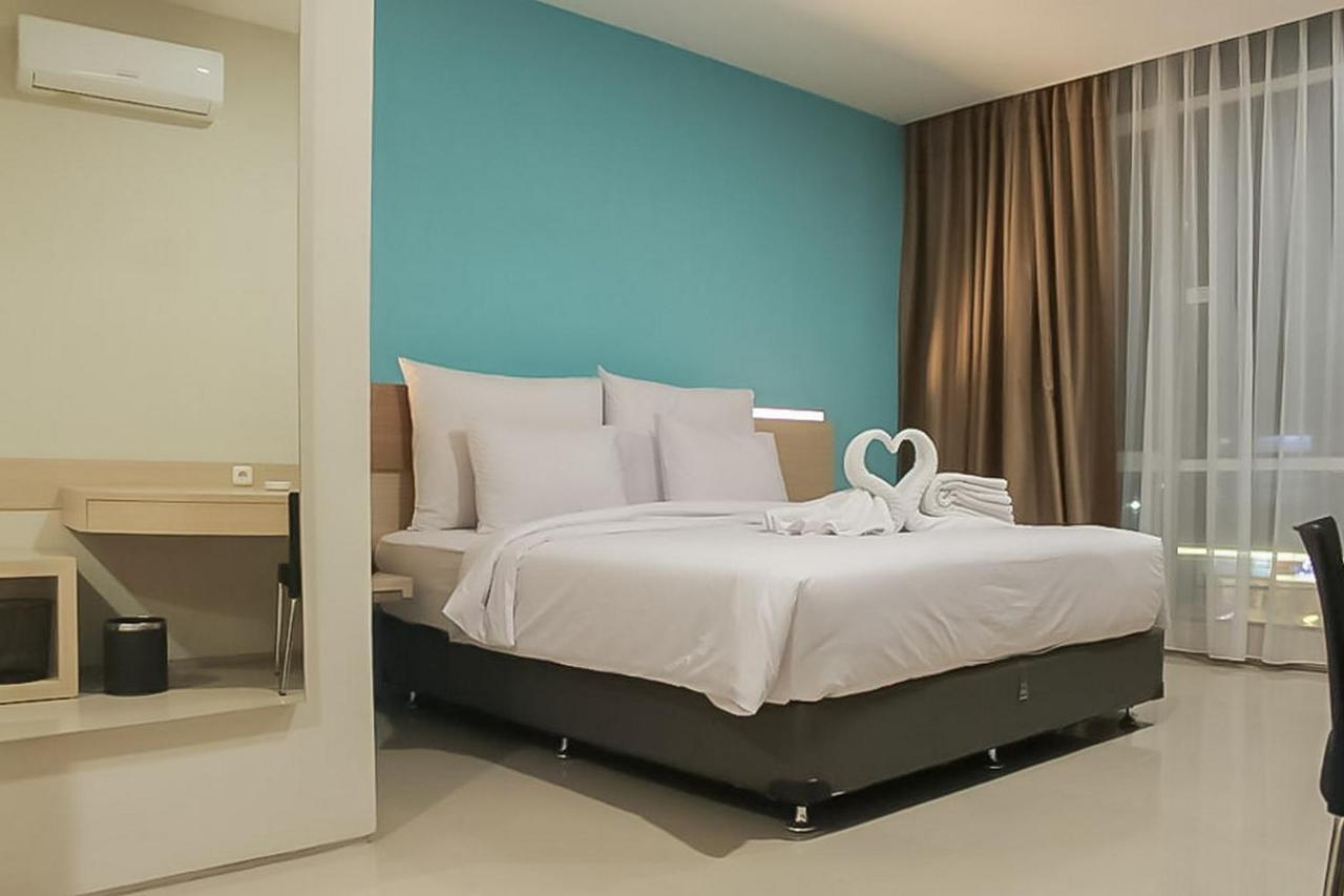 Hotel Mutiara Mitra Reddoorz Padang Sidempuan Экстерьер фото