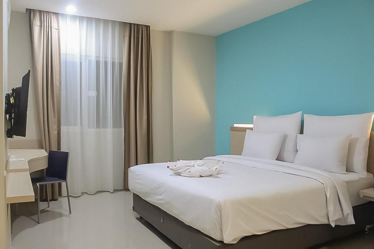 Hotel Mutiara Mitra Reddoorz Padang Sidempuan Экстерьер фото