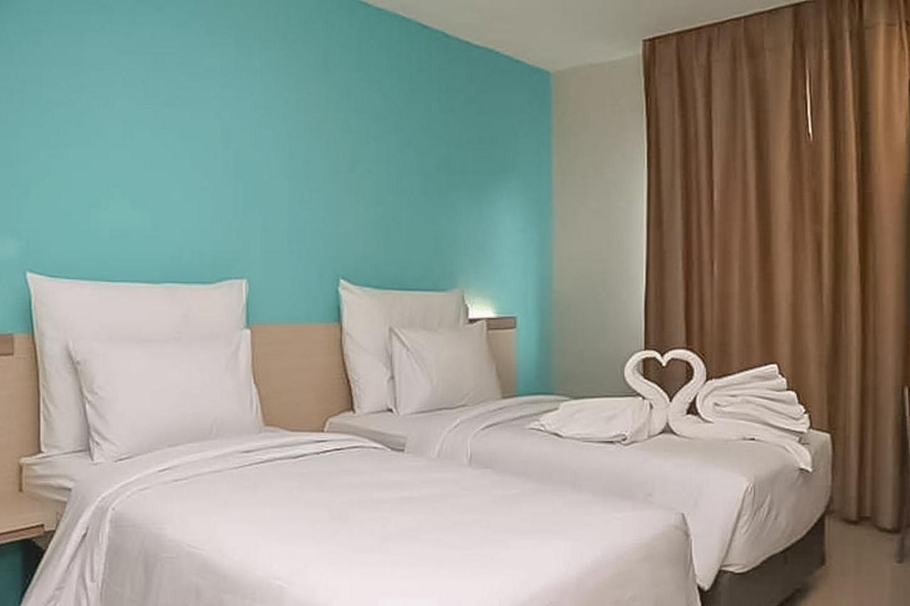 Hotel Mutiara Mitra Reddoorz Padang Sidempuan Экстерьер фото